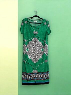 NWT Dressbarn Green Black print stretchy Dress 16